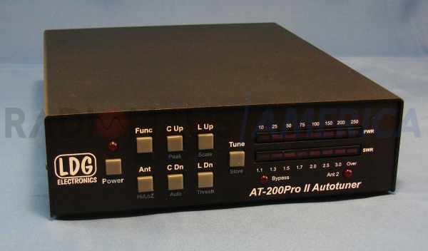 AT-200PROII Acoplador Automtico Antenas 250W 1,8 a 54MHz 