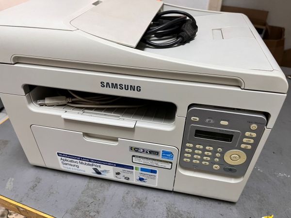 Impressora / scanner / copiadora multifuncional Samsung SCX-3405FW usada
