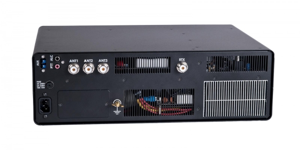 BLA-600 Amplificador Solid State 1,8-54MHz, 500W  RM Italy