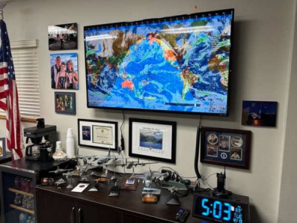 Atlas Digital 4K Geochron para Radioamadores - Um novo estilo à sua ...