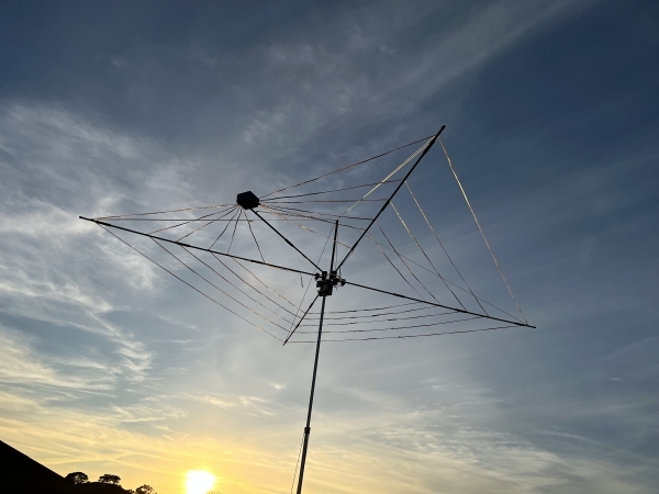 RH-DX620D DXpander  Antena tipo Cobweb para 6,10,12,15,17,20m Porttil (com fio duplo)