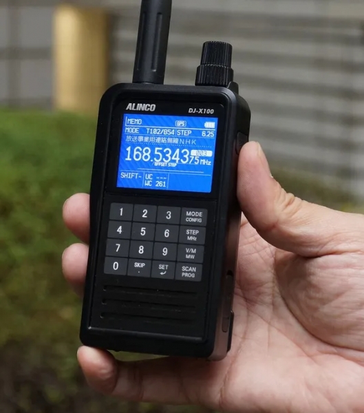DJ-X100T Alinco - Receptor Porttil 30-470MHz