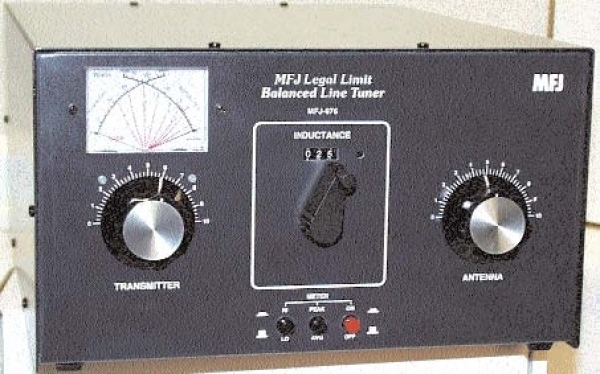 MFJ-976 Acoplador 1,8 a 30 MHz,1,5 KW