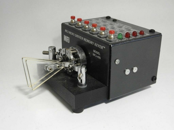 MFJ-490 Manipulador Eletrnico com Chave Bencher